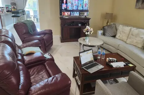 1998 NW Cataluna Circle Port St Lucie FL 34986