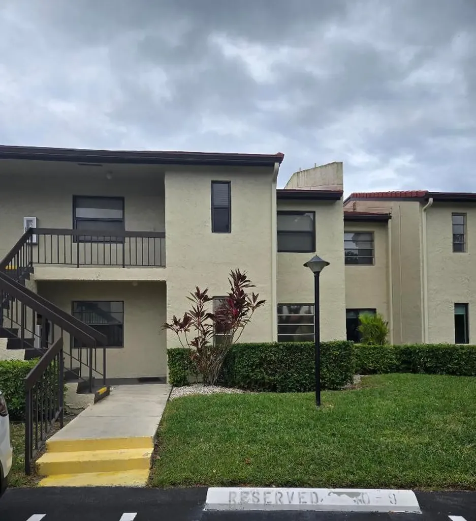 21213 Lago Circle Boca Raton FL 33433
