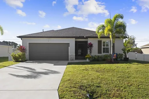 514 SW Kabot Avenue Port St Lucie FL 34953