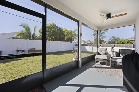 514 SW Kabot Avenue Port St Lucie FL 34953