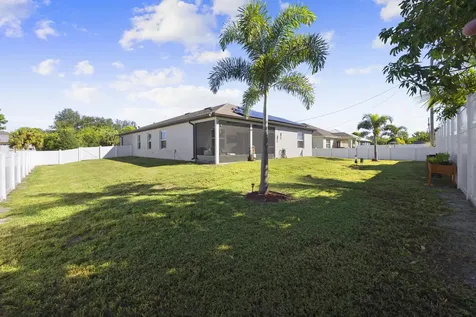 514 SW Kabot Avenue Port St Lucie FL 34953