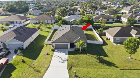 514 SW Kabot Avenue Port St Lucie FL 34953