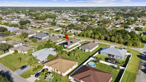 514 SW Kabot Avenue Port St Lucie FL 34953