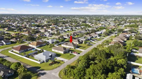 514 SW Kabot Avenue Port St Lucie FL 34953