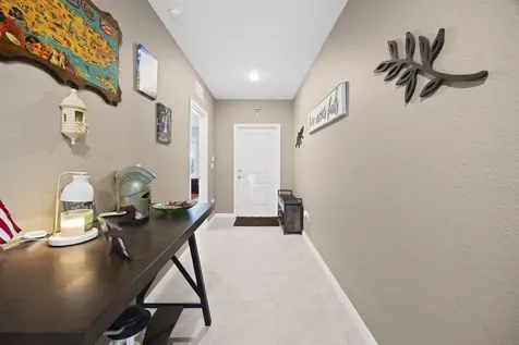 514 SW Kabot Avenue Port St Lucie FL 34953