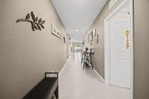 514 SW Kabot Avenue Port St Lucie FL 34953