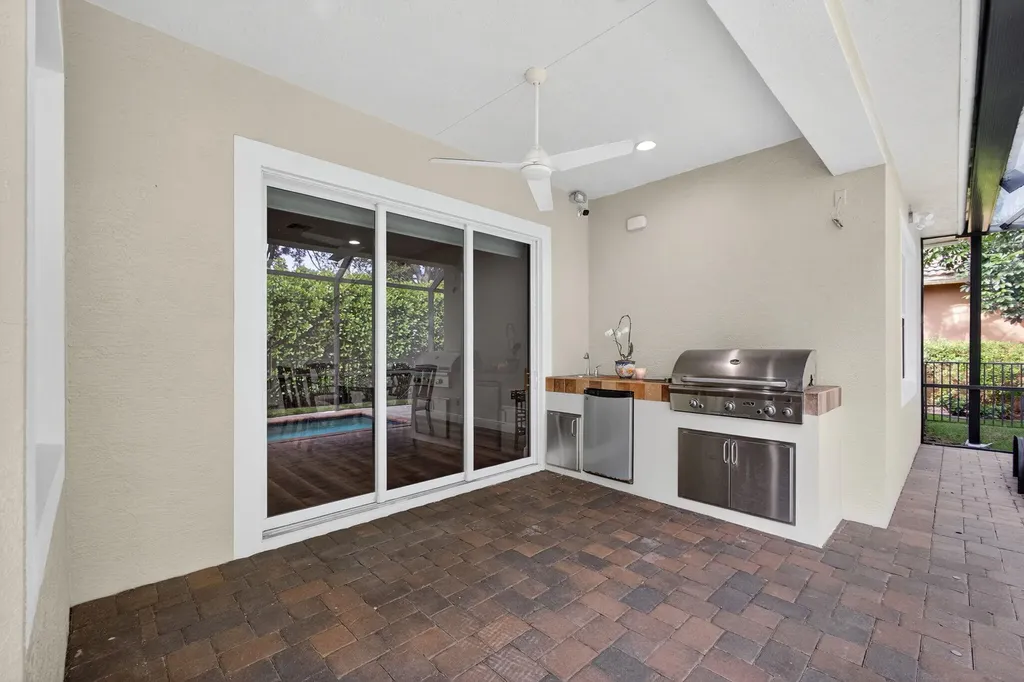 12081 Aviles Circle Palm Beach Gardens FL 33418