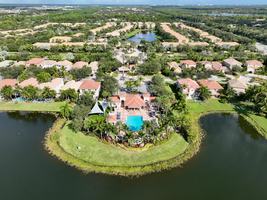 12081 Aviles Circle Palm Beach Gardens FL 33418