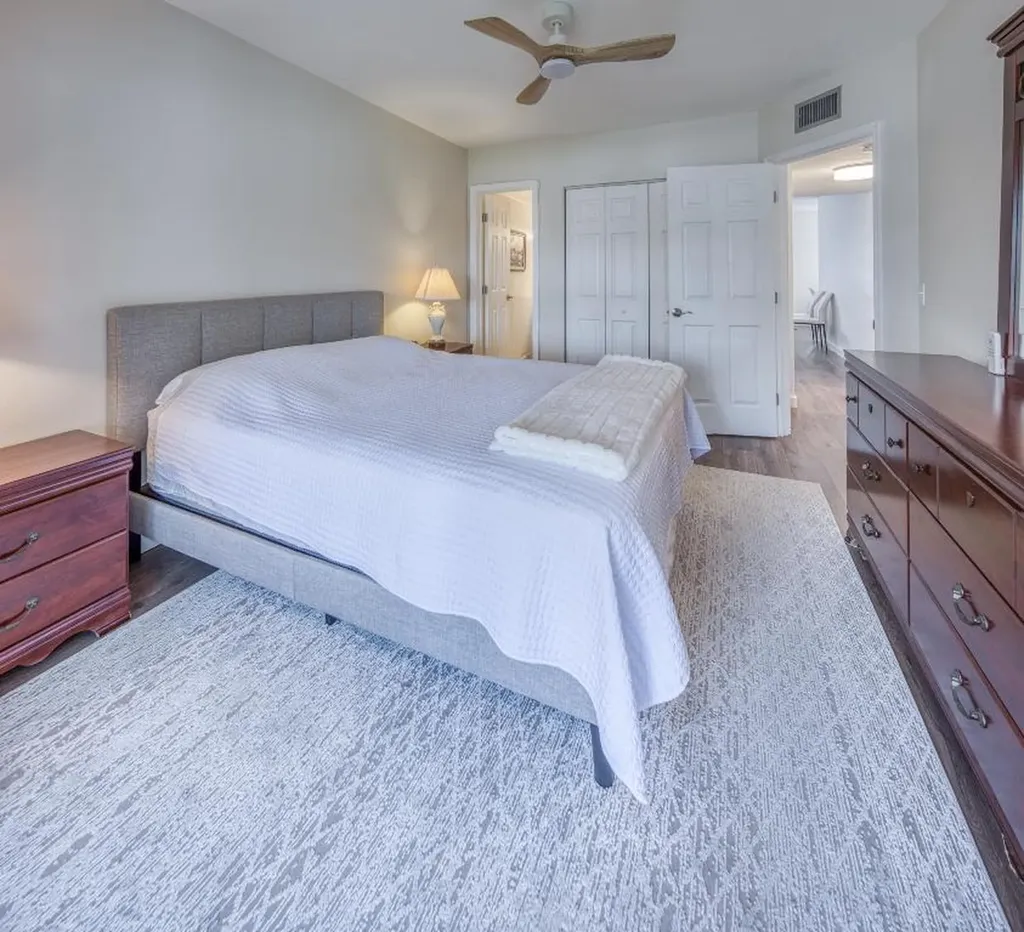 2400 Lake Osborne Drive Lake Worth Beach FL 33461