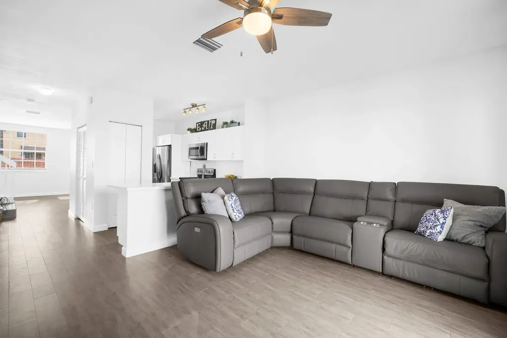 9155 SW 227th Street Cutler Bay FL 33190