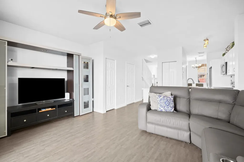 9155 SW 227th Street Cutler Bay FL 33190