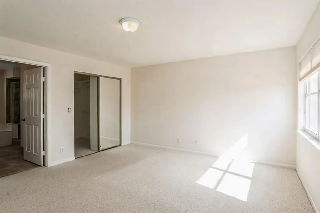 1049 Siena Oaks Circle E Palm Beach Gardens FL 33410