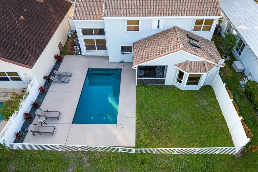 1049 Siena Oaks Circle E Palm Beach Gardens FL 33410