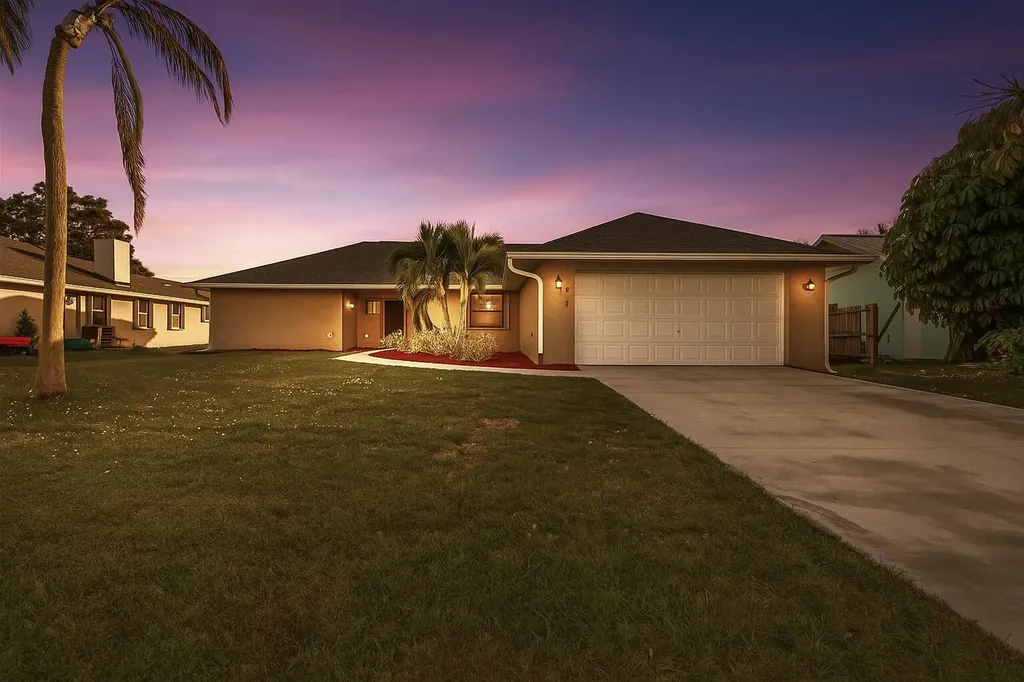 844 SE Celtic Avenue Port St Lucie FL 34983