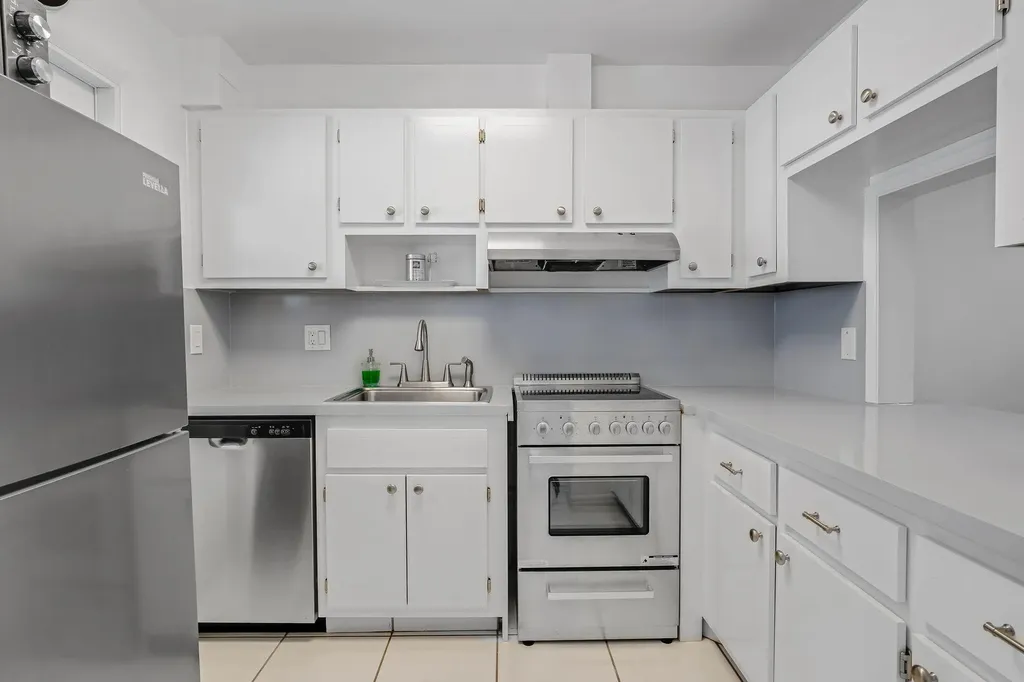 2050 NE 39th Street Lighthouse Point FL 33064