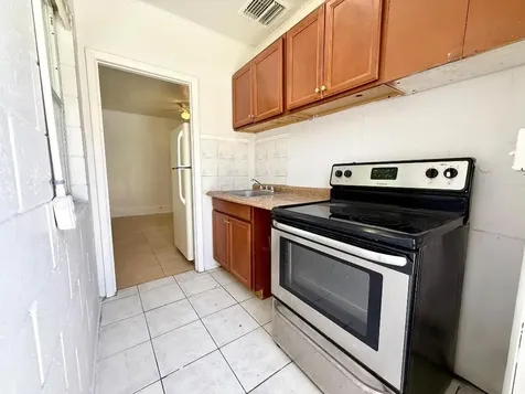 926 33rd Street West Palm Beach FL 33407