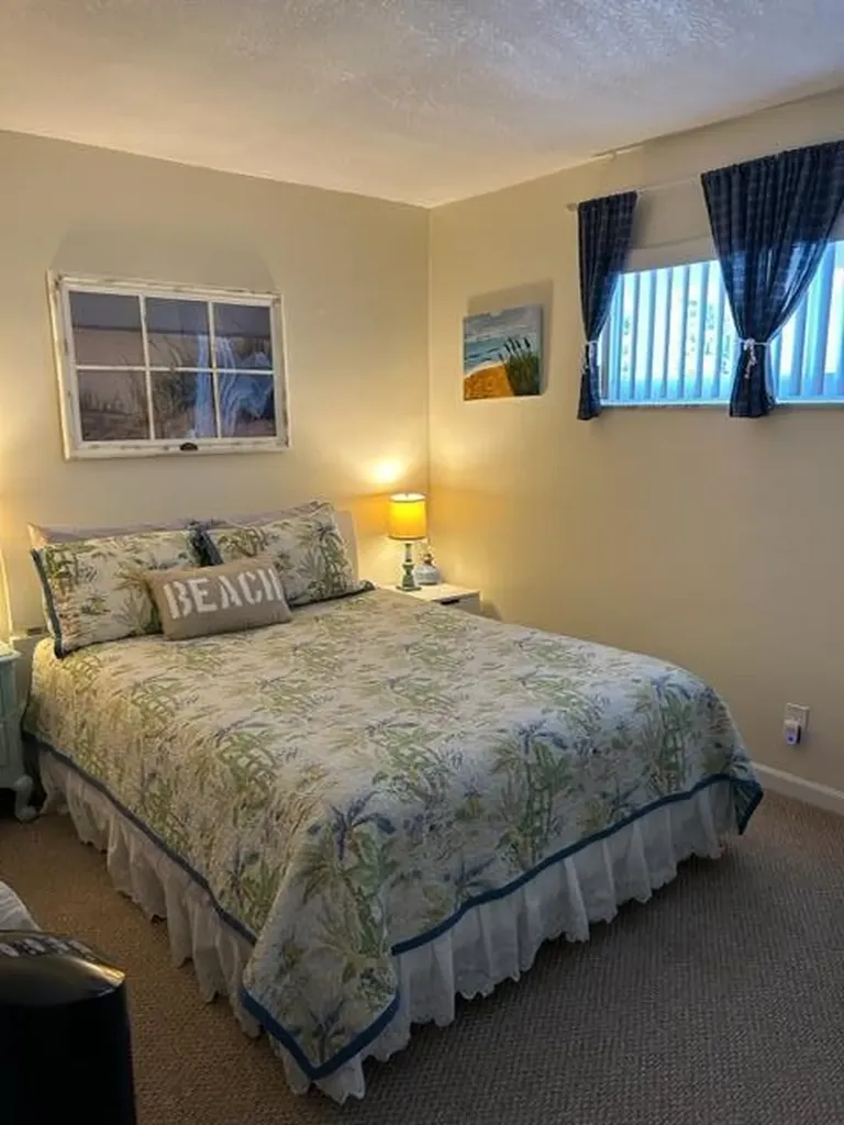 2724 S Garden Drive Lake Worth FL 33461
