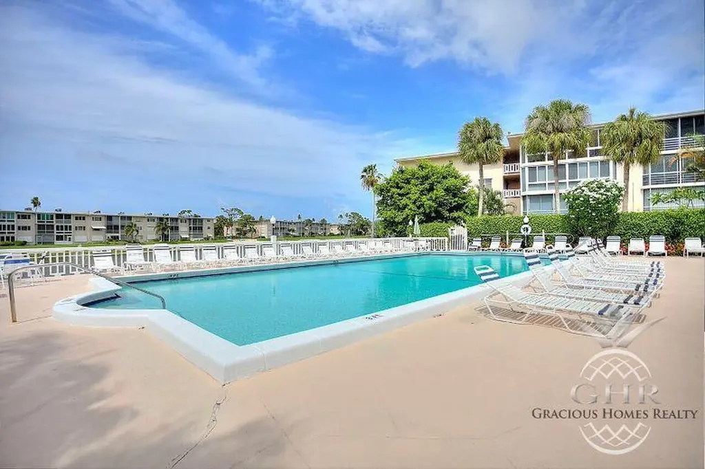 2724 S Garden Drive Lake Worth FL 33461