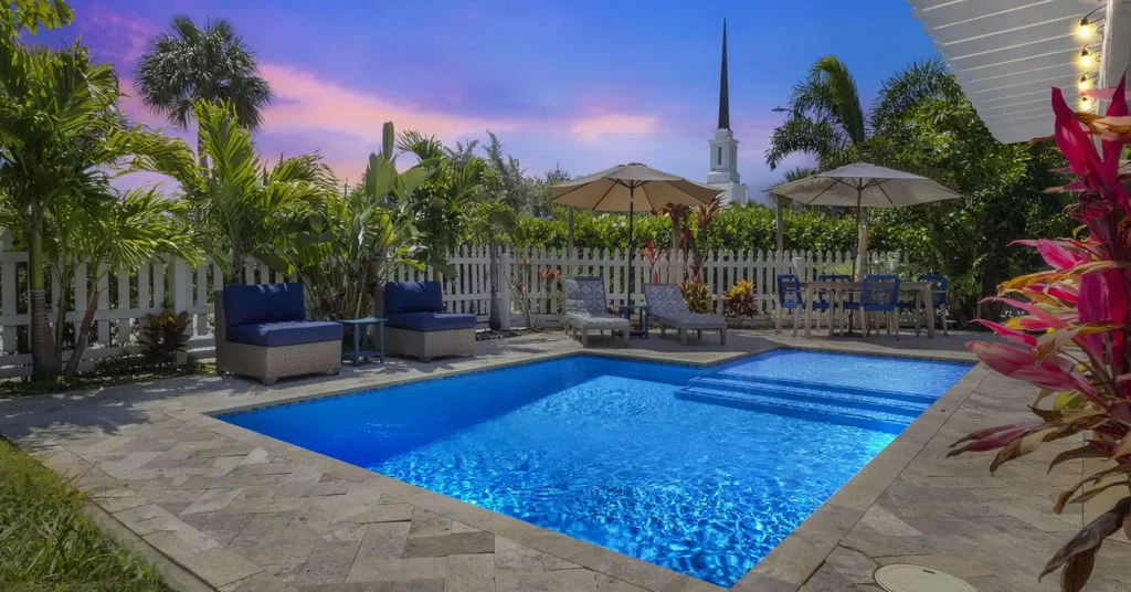 1001 N Lakeside Drive Lake Worth Beach FL 33460