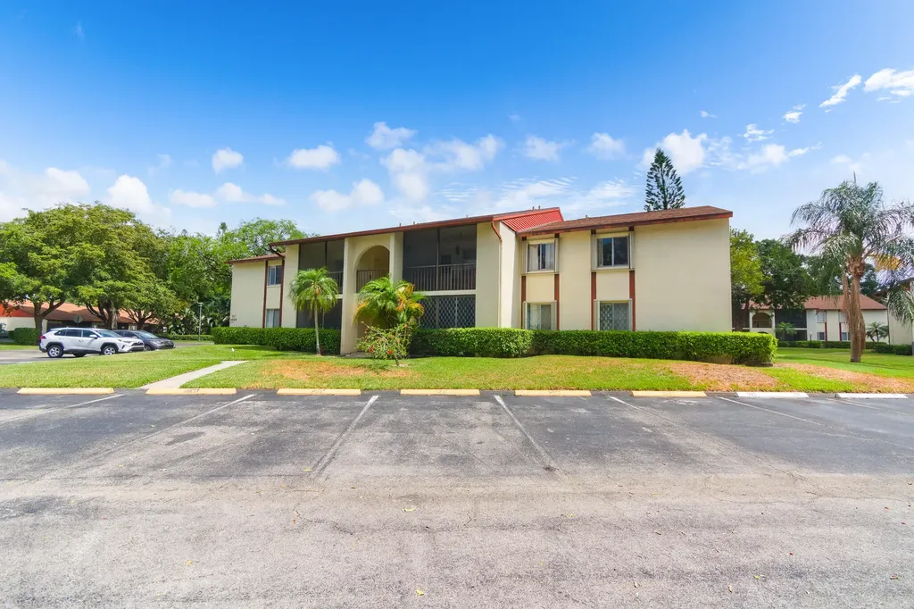 4899 Sable Pine Circle West Palm Beach FL 33417