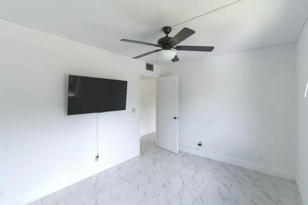 4899 Sable Pine Circle West Palm Beach FL 33417