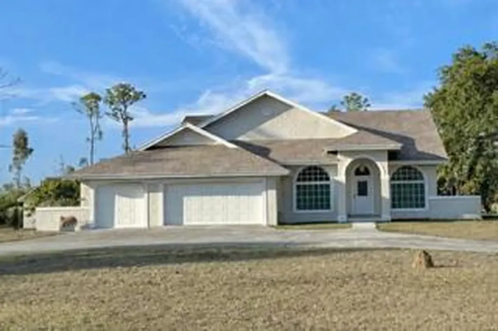 12441 89th Place N The Acreage FL 33412