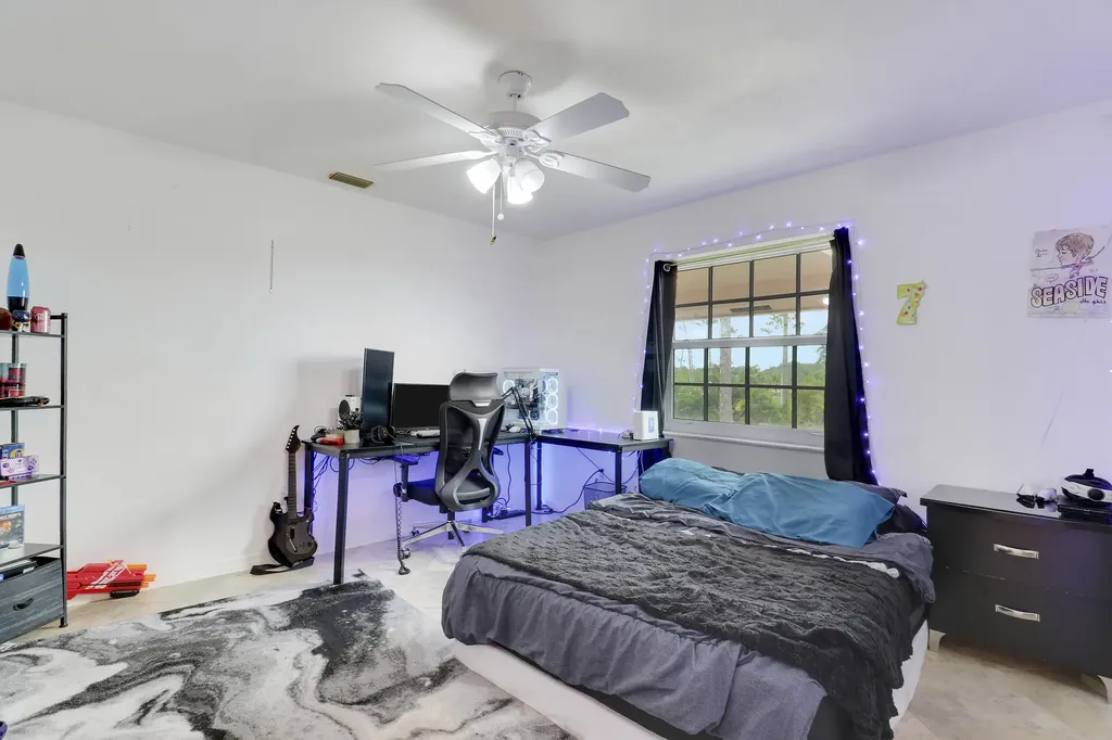 12441 89th Place N The Acreage FL 33412