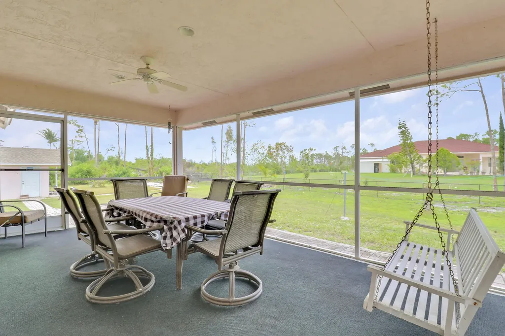 12441 89th Place N The Acreage FL 33412