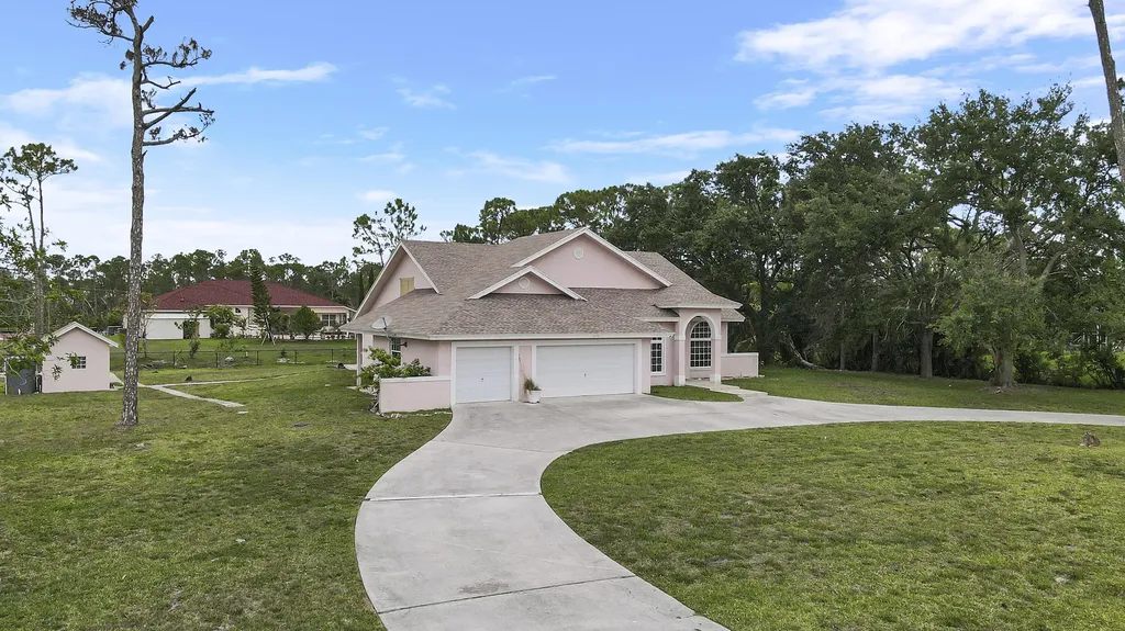 12441 89th Place N The Acreage FL 33412