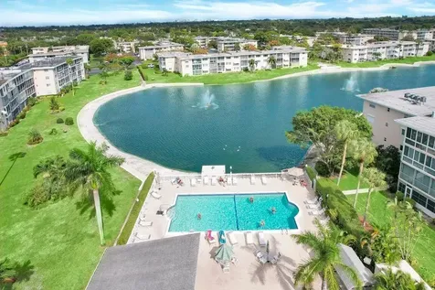2728 N Garden Drive Lake Worth FL 33461