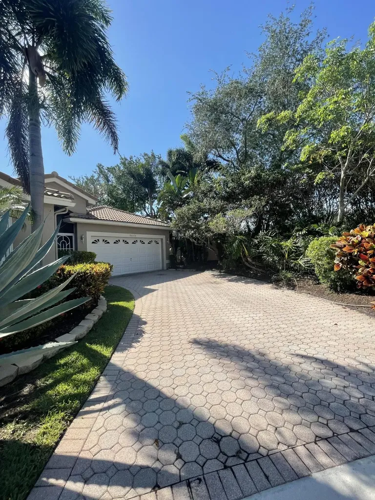 9870 Lemonwood Court Boynton Beach FL 33437
