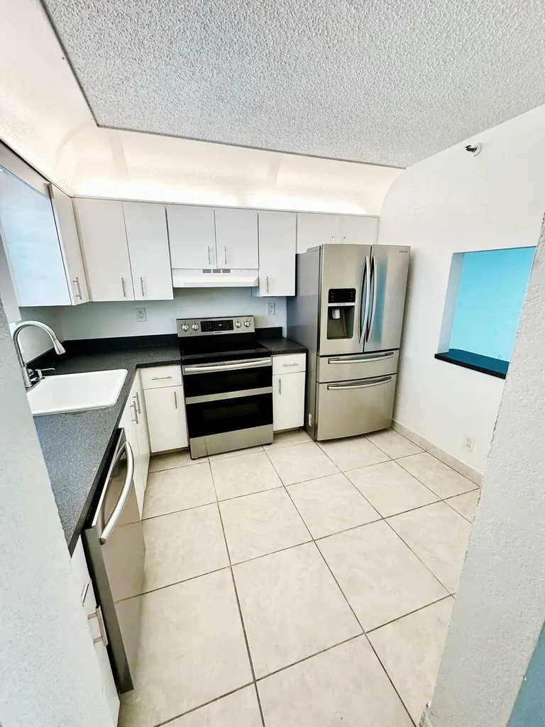 9235 SW 8th 402 Street Boca Raton FL 33428