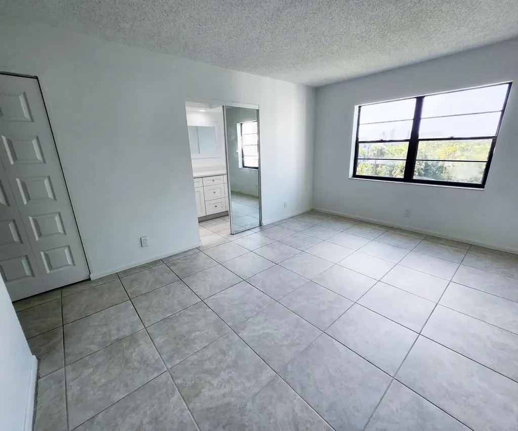 9235 SW 8th 402 Street Boca Raton FL 33428