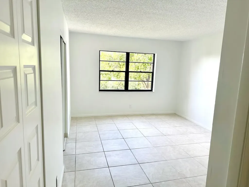9235 SW 8th 402 Street Boca Raton FL 33428