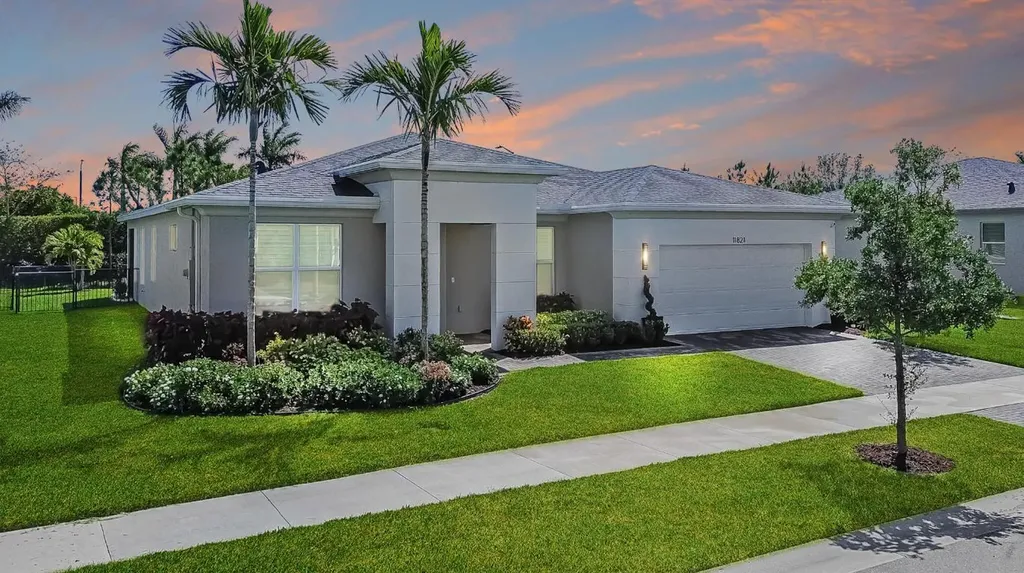 11821 SW Lyra Drive Port St Lucie FL 34987