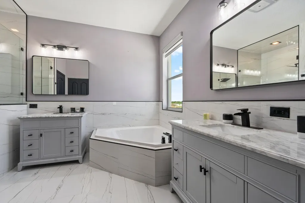 7165 NW Farnsworth Circle Port St Lucie FL 34987