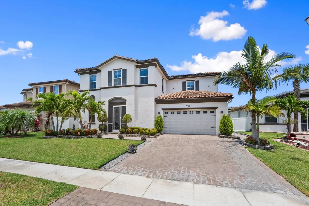 7165 NW Farnsworth Circle Port St Lucie FL 34987