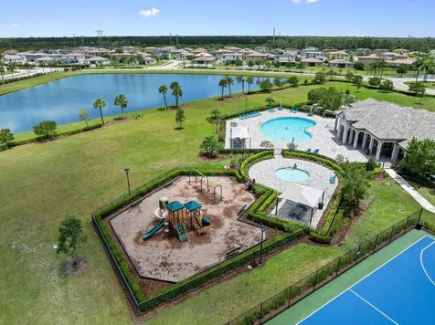 7165 NW Farnsworth Circle Port St Lucie FL 34987