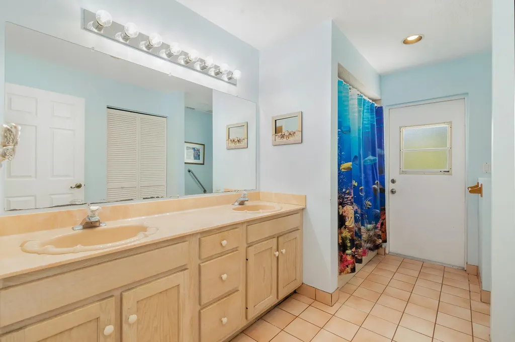 14677 Peace River Way Palm Beach Gardens FL 33418