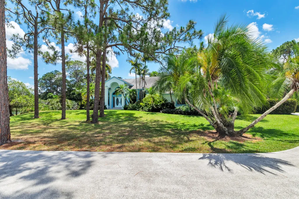 14677 Peace River Way Palm Beach Gardens FL 33418