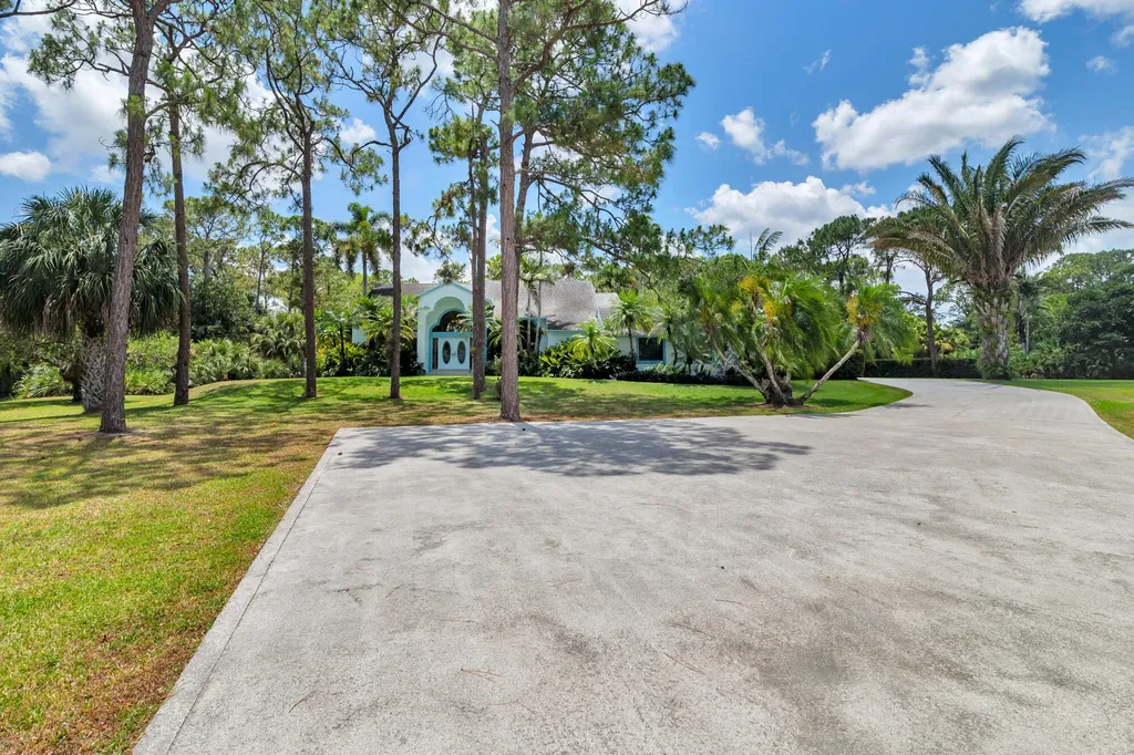 14677 Peace River Way Palm Beach Gardens FL 33418