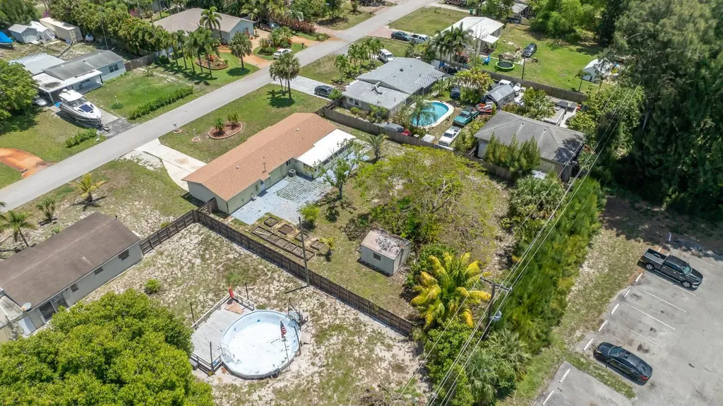 3180 Carol Avenue Palm Springs FL 33461