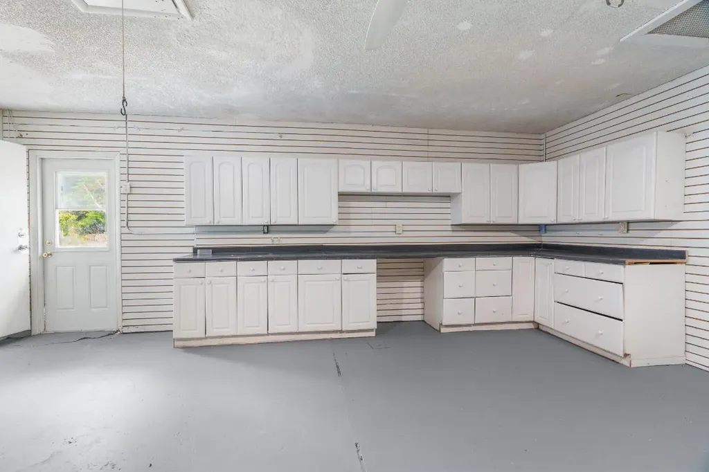 3180 Carol Avenue Palm Springs FL 33461