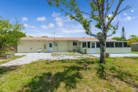3180 Carol Avenue Palm Springs FL 33461
