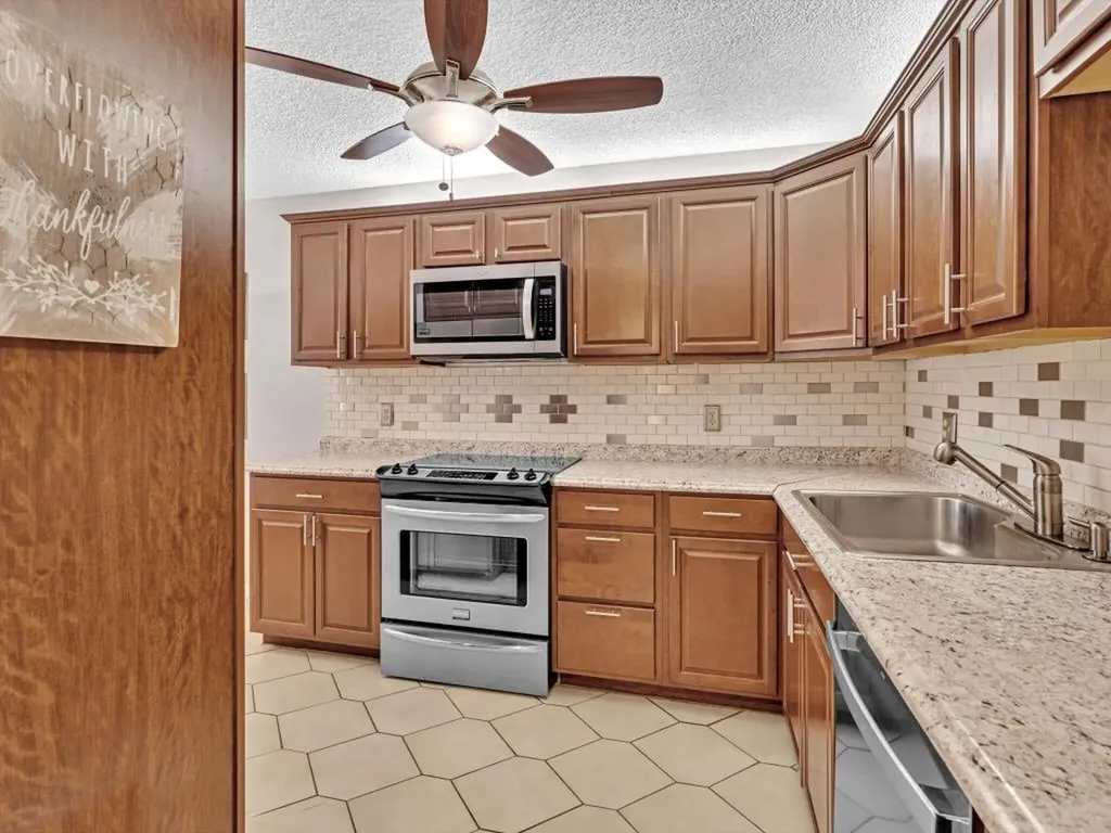 10143 Mangrove 203 Drive Boynton Beach FL 33437