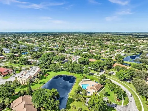 10143 Mangrove 203 Drive Boynton Beach FL 33437
