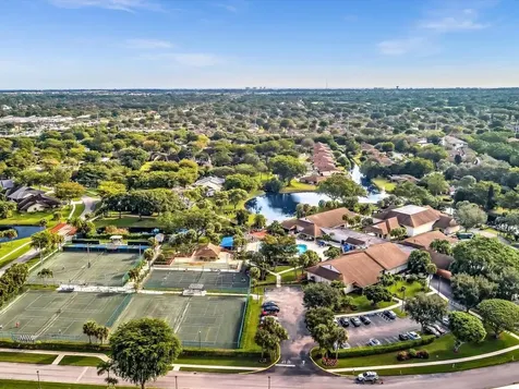 10143 Mangrove 203 Drive Boynton Beach FL 33437