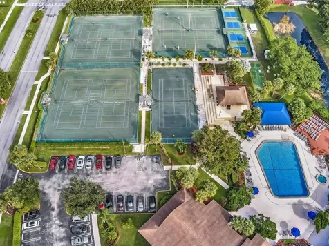10143 Mangrove 203 Drive Boynton Beach FL 33437