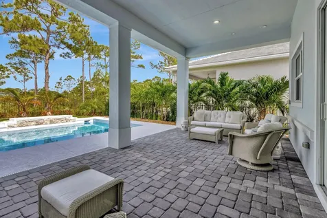 211 SE Calmo Circle Port St Lucie FL 34984
