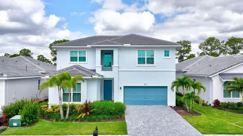 211 SE Calmo Circle Port St Lucie FL 34984
